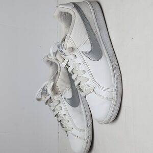 Nike Court Royale Sneakers Women 6.5 Youth 5